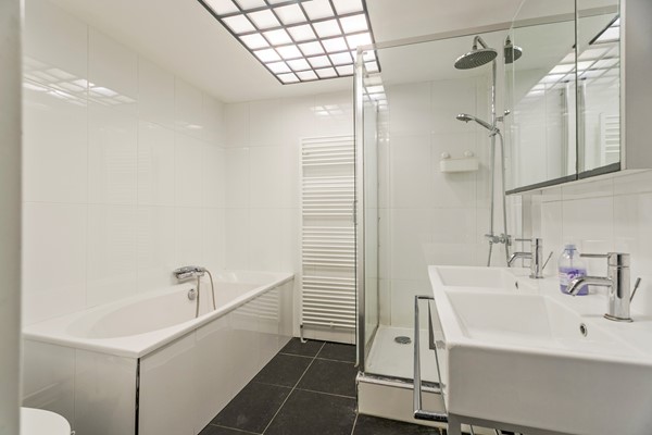 Medium property photo - In de Wolken 284, 1186 BS Amstelveen